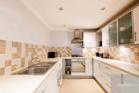 8-Castleton-Court-West-Park-02092024_102415