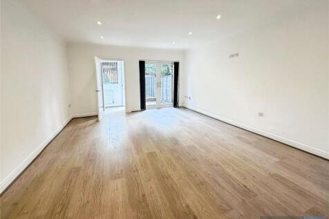 Runnymede, Liverpool, Merseyside, L36 photo 4