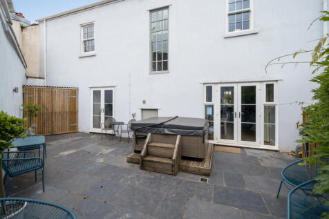 1298997-13-684862...