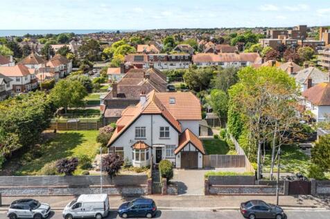 St Valerie Road, 19-035.jpg