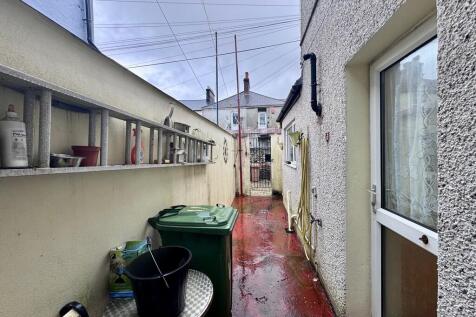 courtyard garden