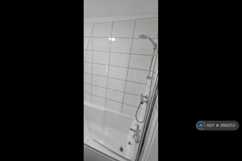 Shower Bath In Bathroom 2