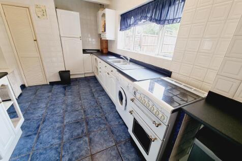 12 Queensway, Leamington Spa photo 4