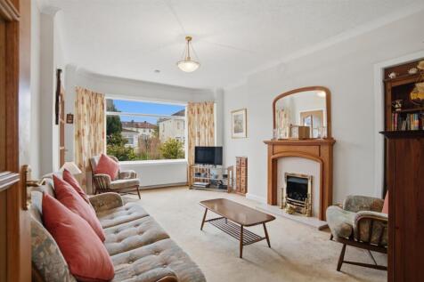 4_88_roffey_park_road_003.jpg