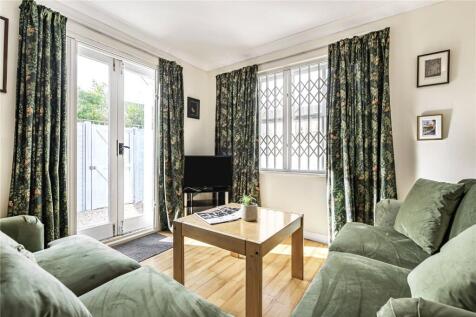 SHORT LET -  3-Bedroom Home in Prime Location, OX4 photo 3