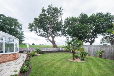 7 Sunningdale Close-064.jpg