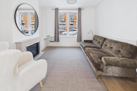 Immaculate Three Bed, Redshaw Street, Derby photo 4