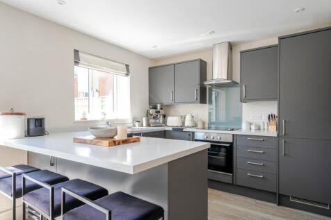 12-681de66ba7c0f-...