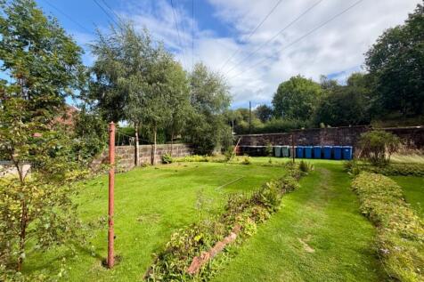 Communal rear garden
