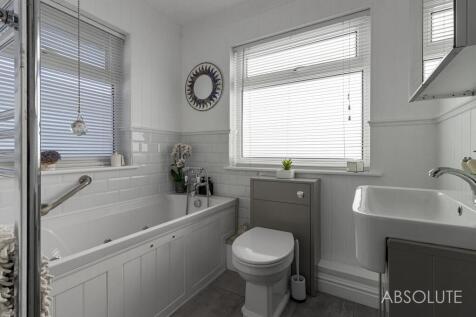 Ground floor Bathroom