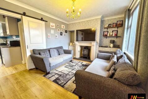 LIVING ROOM (26)
