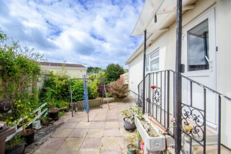 21 Tregainlands  TPS Bodmin 01208 74182-09