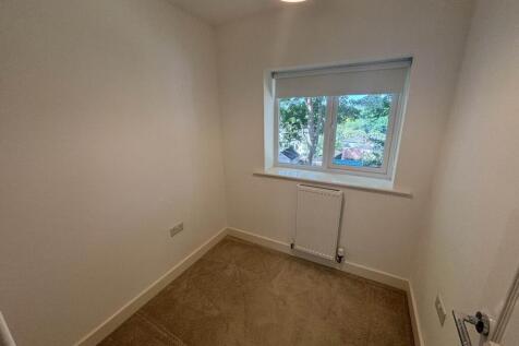 Chelford Road, Eccleston photo 5