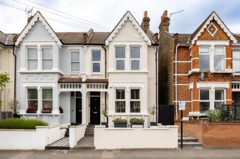 Colworth Road, E11