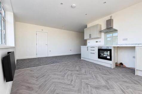 1-bed flat on Flat, Old Post Office, Graham Street, Liverton Mines, Redcar And Cleveland, £600/mo