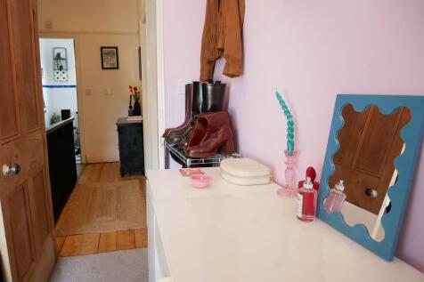 Photo 33