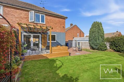 15 Kirkstall Close, 