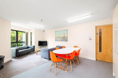Longdales Lodge - Living Room.jpg