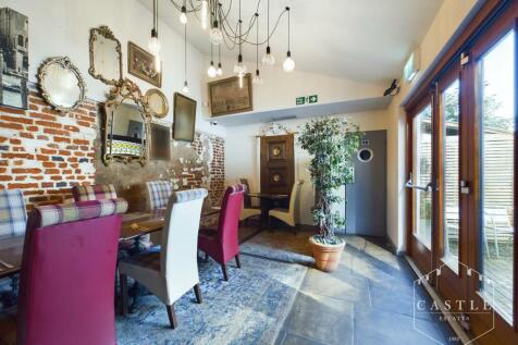 DINING SPACE - THREE