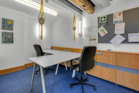 Office to rent Image 6