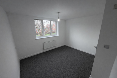 Bedroom 1 diff angle.png