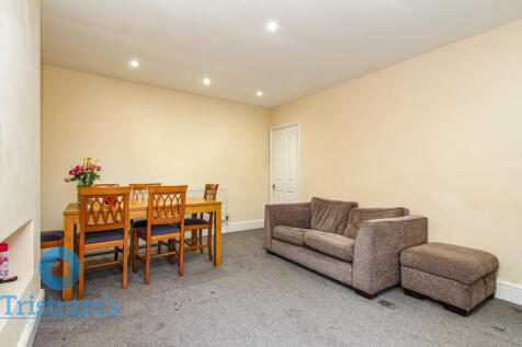 Fletcher Road, Beeston photo 4