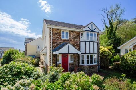 9 Marks Drive TPS Bodmin 01208 74182-02