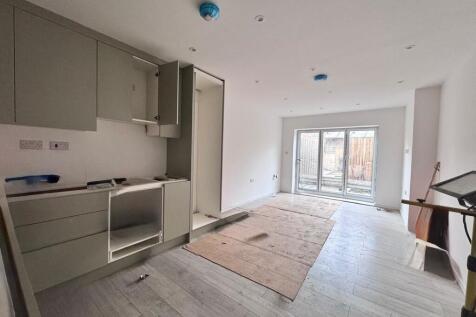 WhatsApp Image 20...