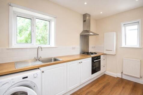Redesdale Gardens, Leeds, West Yorkshire, LS16 photo 2