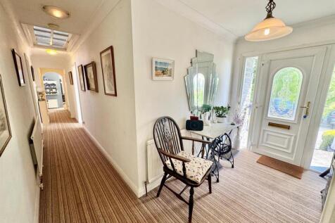 PHOTO-2025-05-11-19-47-19 (11).jpg