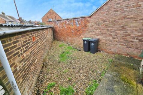 prime-choice-rushden-best-estate-agents-hilary-roa