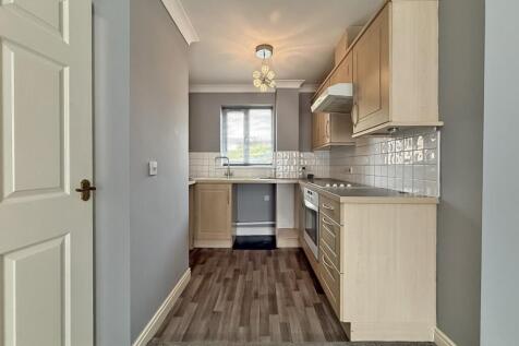 Essington Way, Wolverhampton, West Midlands, WV1 photo 3