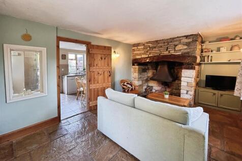 Sitting room.jpg