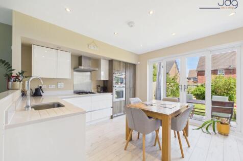 Open Plan Living - Kitchen