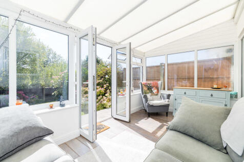 Robin Hill Drive, Standish, WN6 0QW photo 2