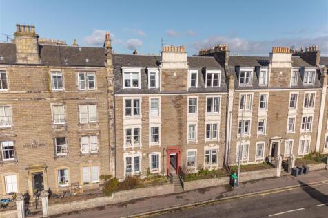 2R 297 Hawkhill Dundee-3.JPG