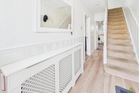 Presented by Clinton at EweMove Bexleyheath and Da