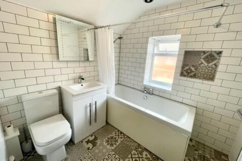 Ronald Avenue, Llandudno Junction, LL31 9HA photo 3