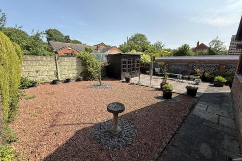 garden rear side.jpg