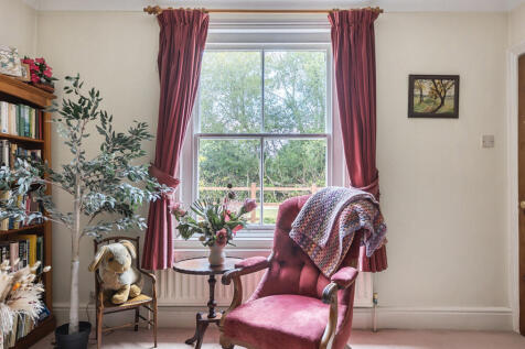 1340384-25-689dc7...