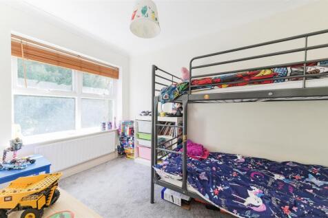 Village Row, Sutton3.jpg