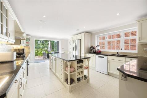 Kitchen/Breakfast Rm