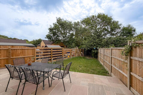 Rear garden (2)