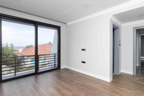 3-bedroom contemporary designed LUXURY villa + private swimming pool + underfloor heating infrastructure + cinema room Image 9999 19