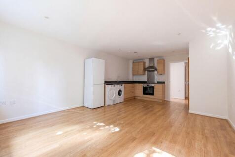 Arun Way, Horsham, RH13 photo 3