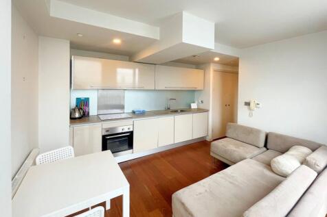 Lounge 1