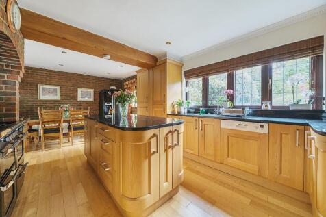 Kitchen / Breakfast Room