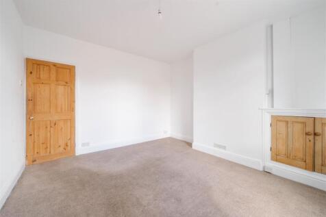 Living Room-2.jpg