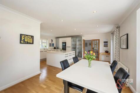 The Droveway, 22A-019.JPG