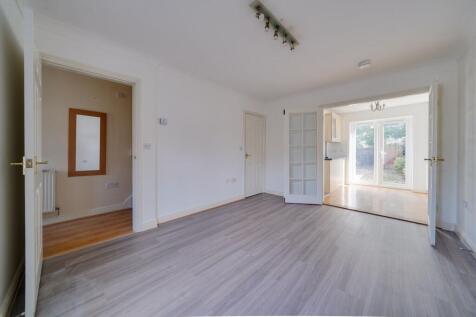 Pipit Close, Royston, SG8 photo 4
